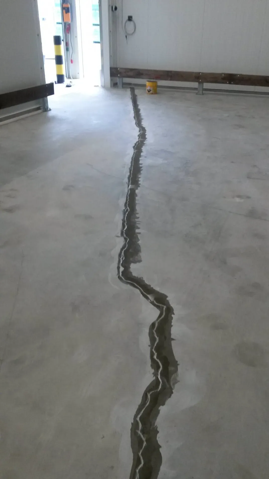 Risse_Fugen_verschliessen_2