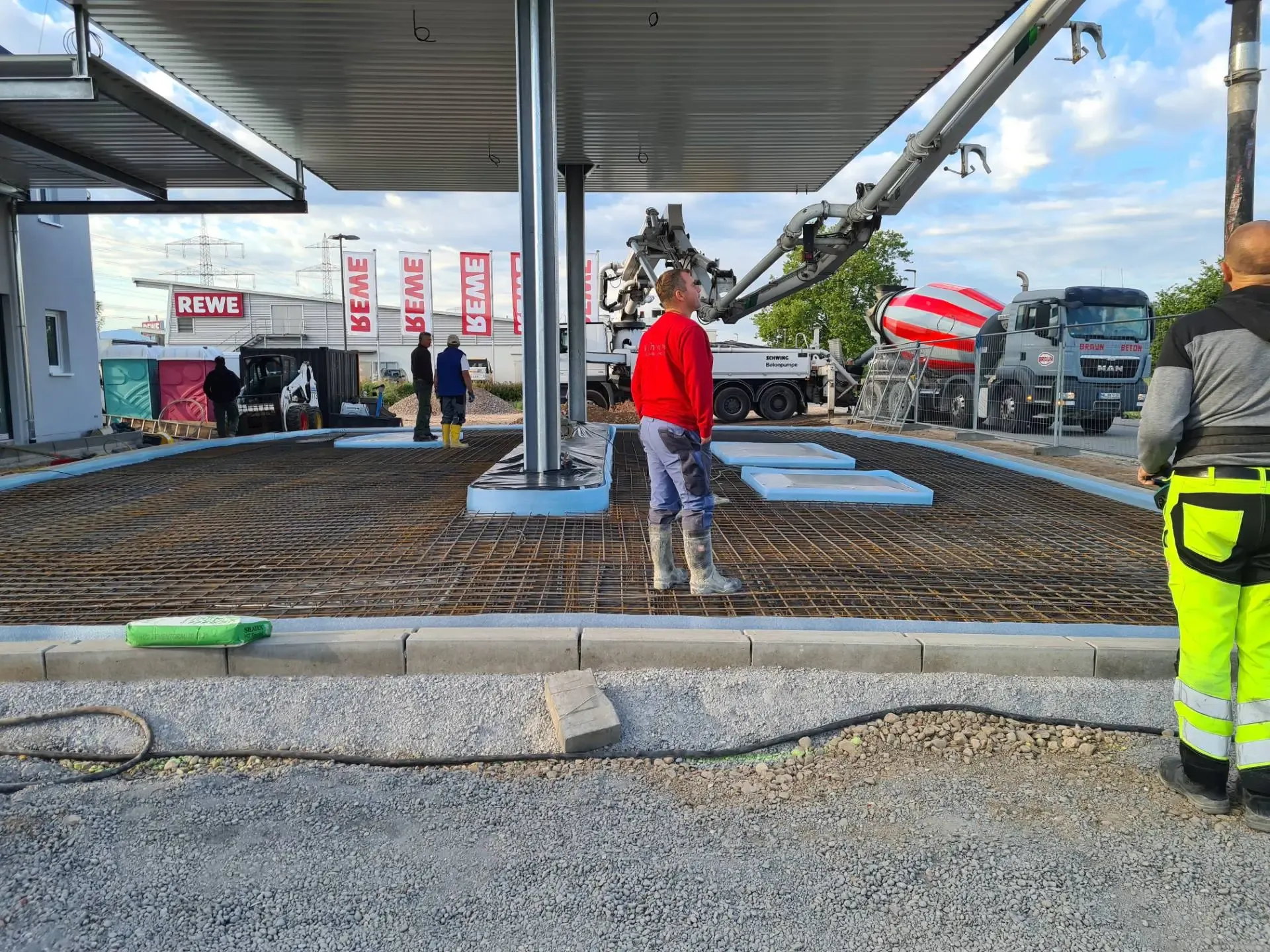 Tankstelle_Besenstrich