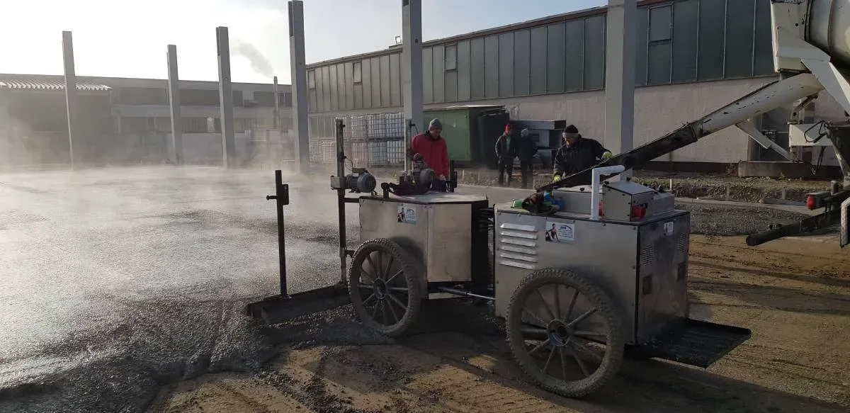 Bild von LaserStraight2.0. <a href="index.php?option=com_tags&view=tag&id[0]=14:laserstraight">Laserstraight</a>, <a href="index.php?option=com_tags&view=tag&id[0]=15:betonieren">Betonieren</a>, <a href="index.php?option=com_tags&view=tag&id[0]=16:bodenfertiger">Bodenfertiger</a>, <a href="index.php?option=com_tags&view=tag&id[0]=17:eigenentwicklung">Eigenentwicklung</a>