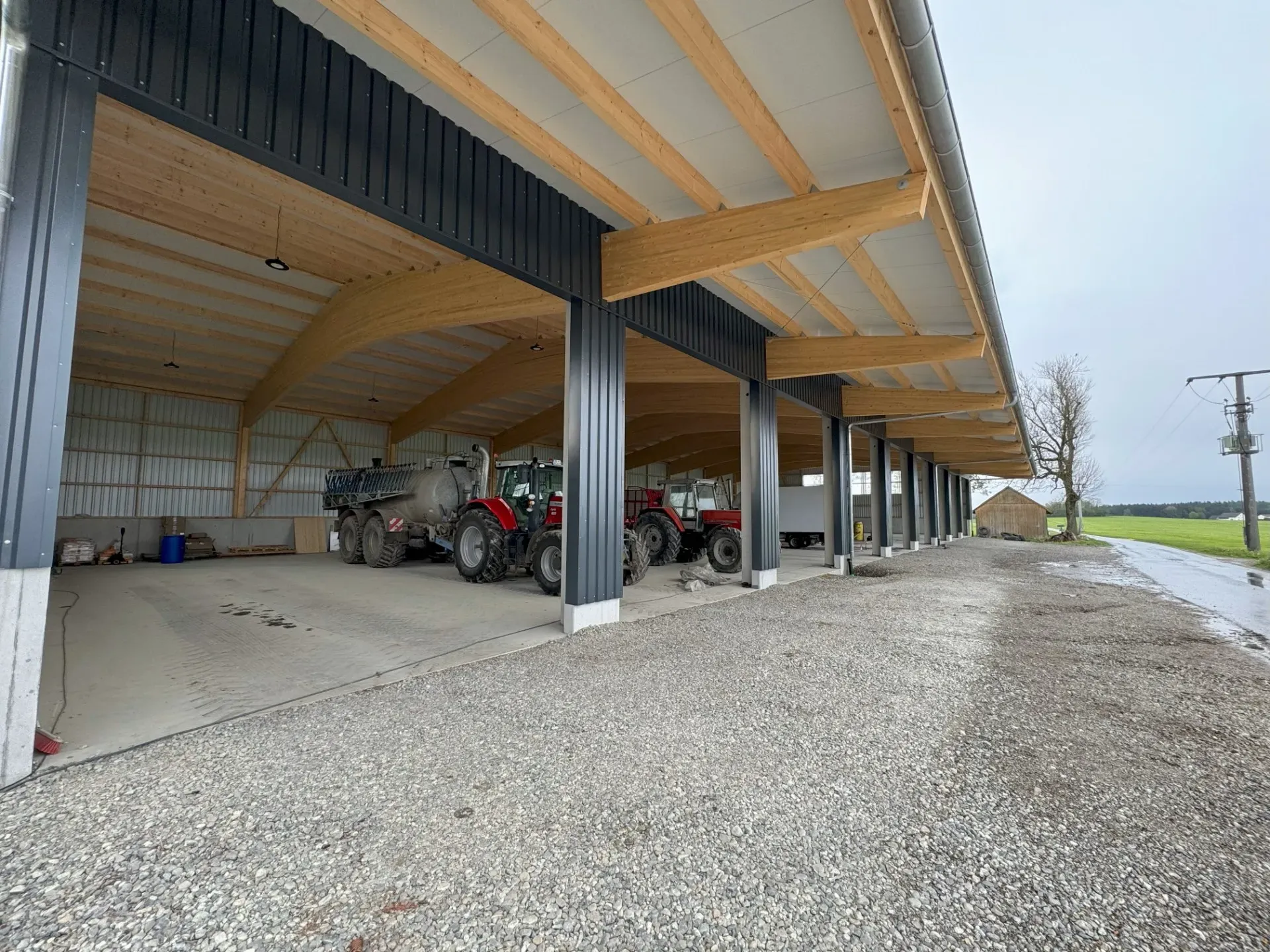 Maschinenhalle_Regenflaeche_abschleifen_14