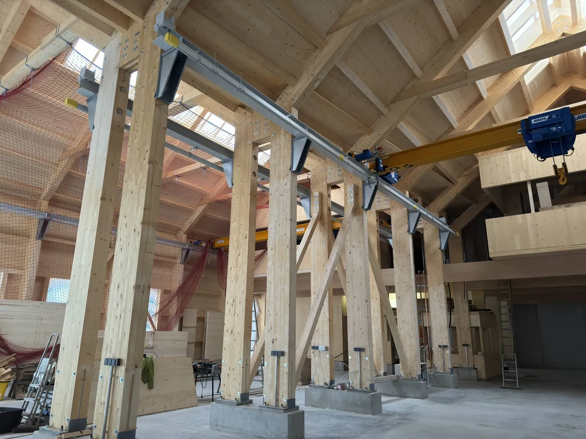 Polieren_und_Impragnieren_Neue_Werft_fur_Seglegemeinschaft_Munchen_e.V.__4