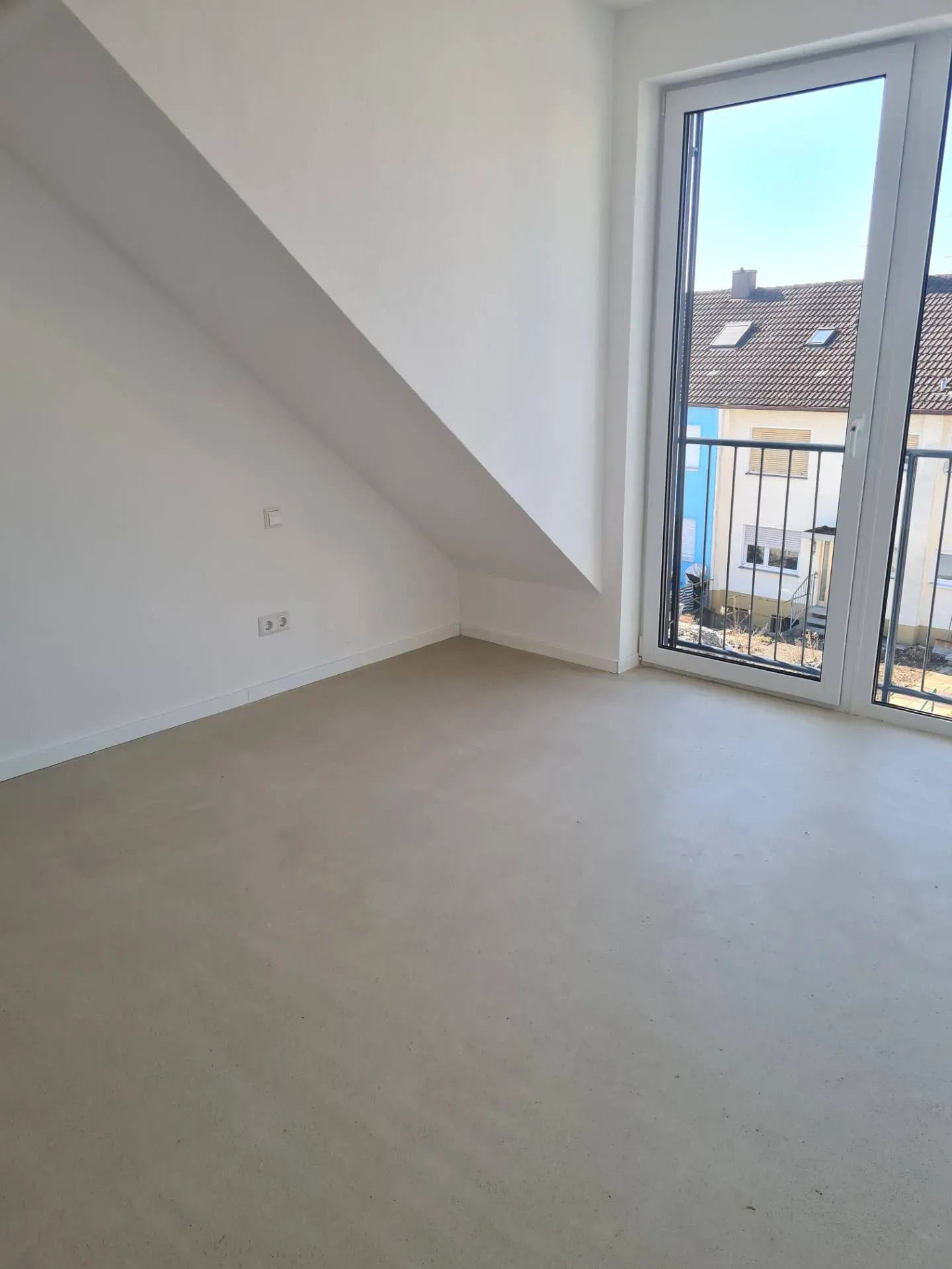 Wohnung_Estrich_geschliffen250305_111757