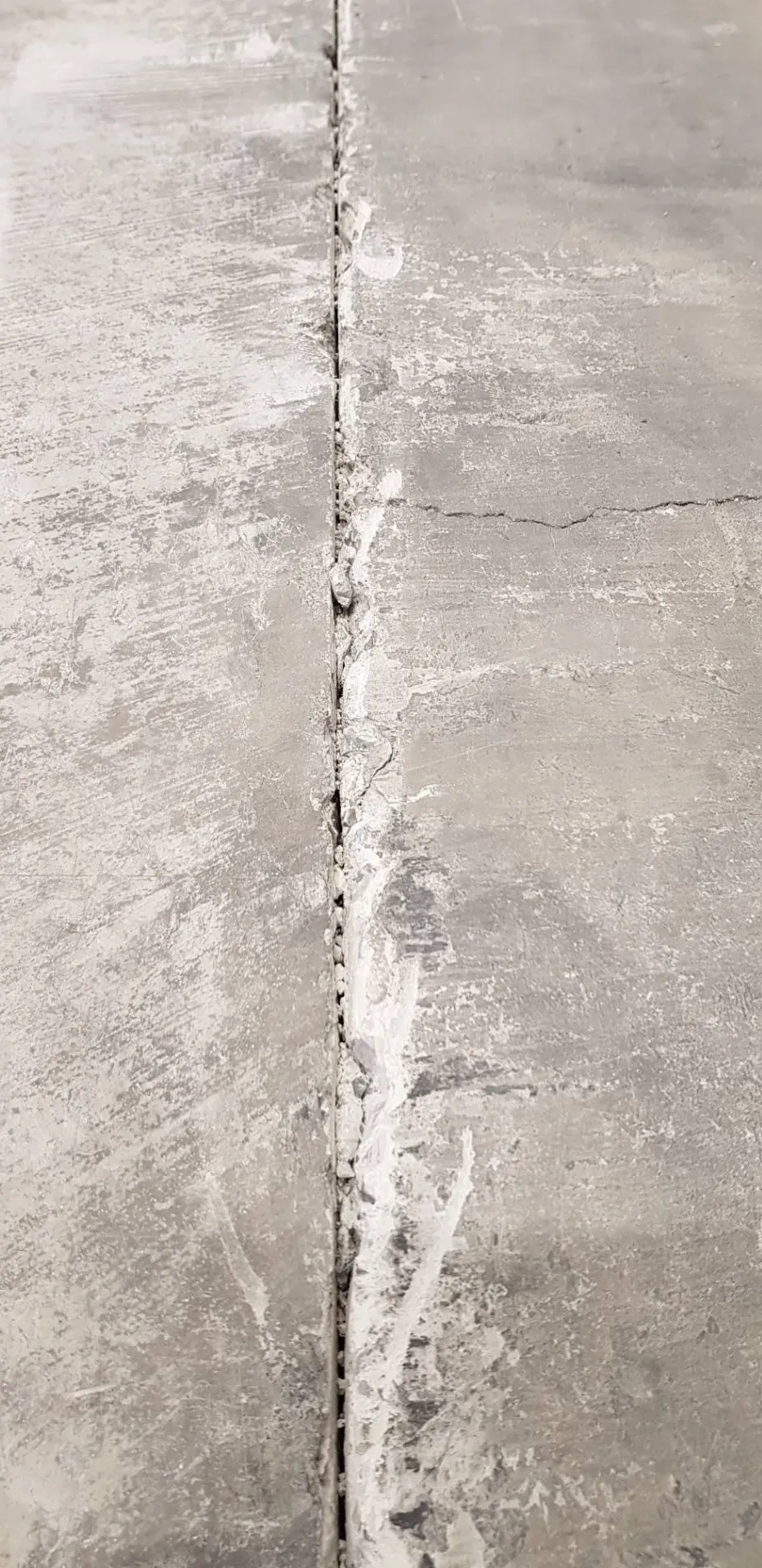 Risse_Fugen_verschliessen_8