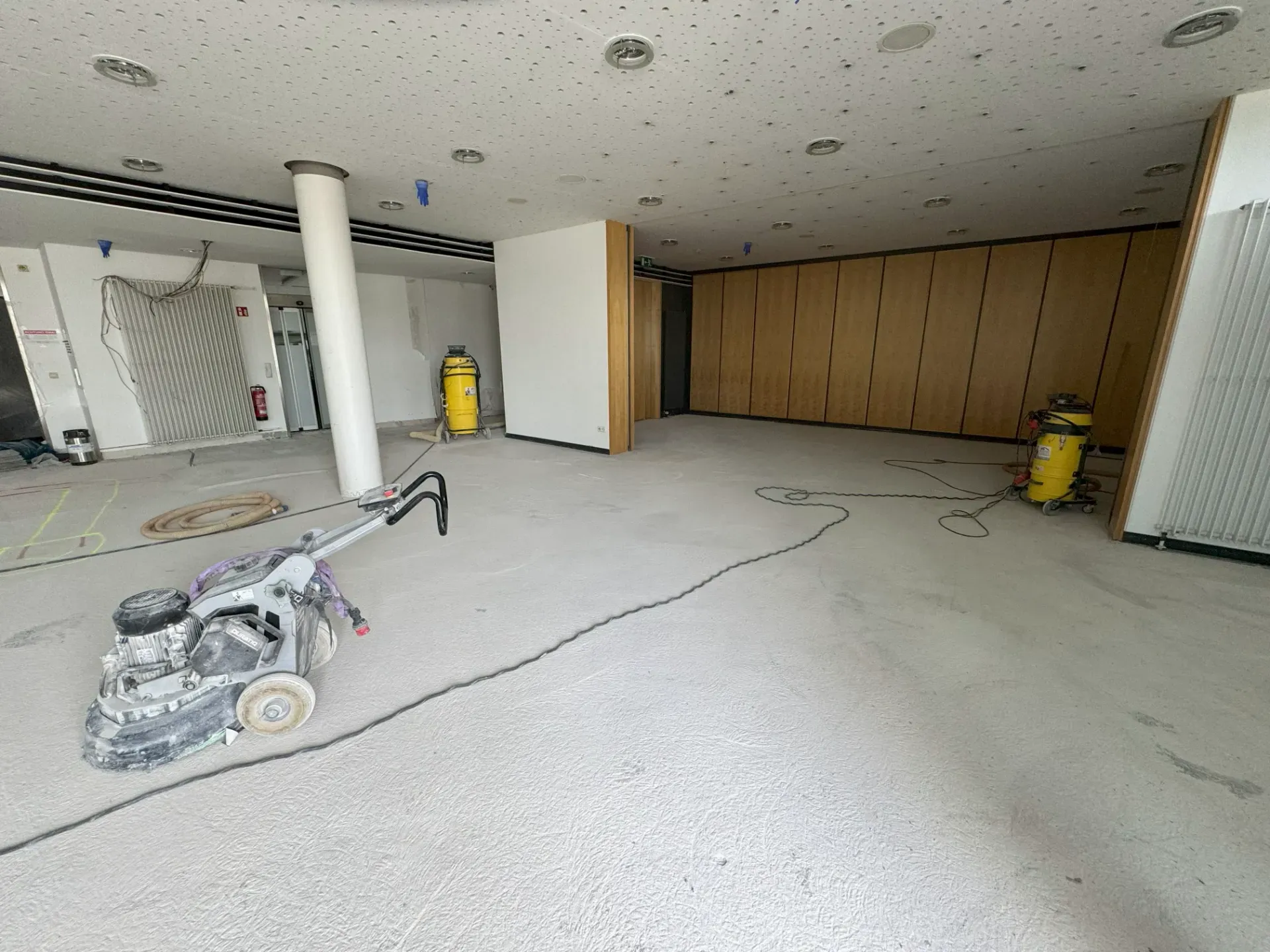 Fliessenkleber_abschleifen_Torfstecher_1