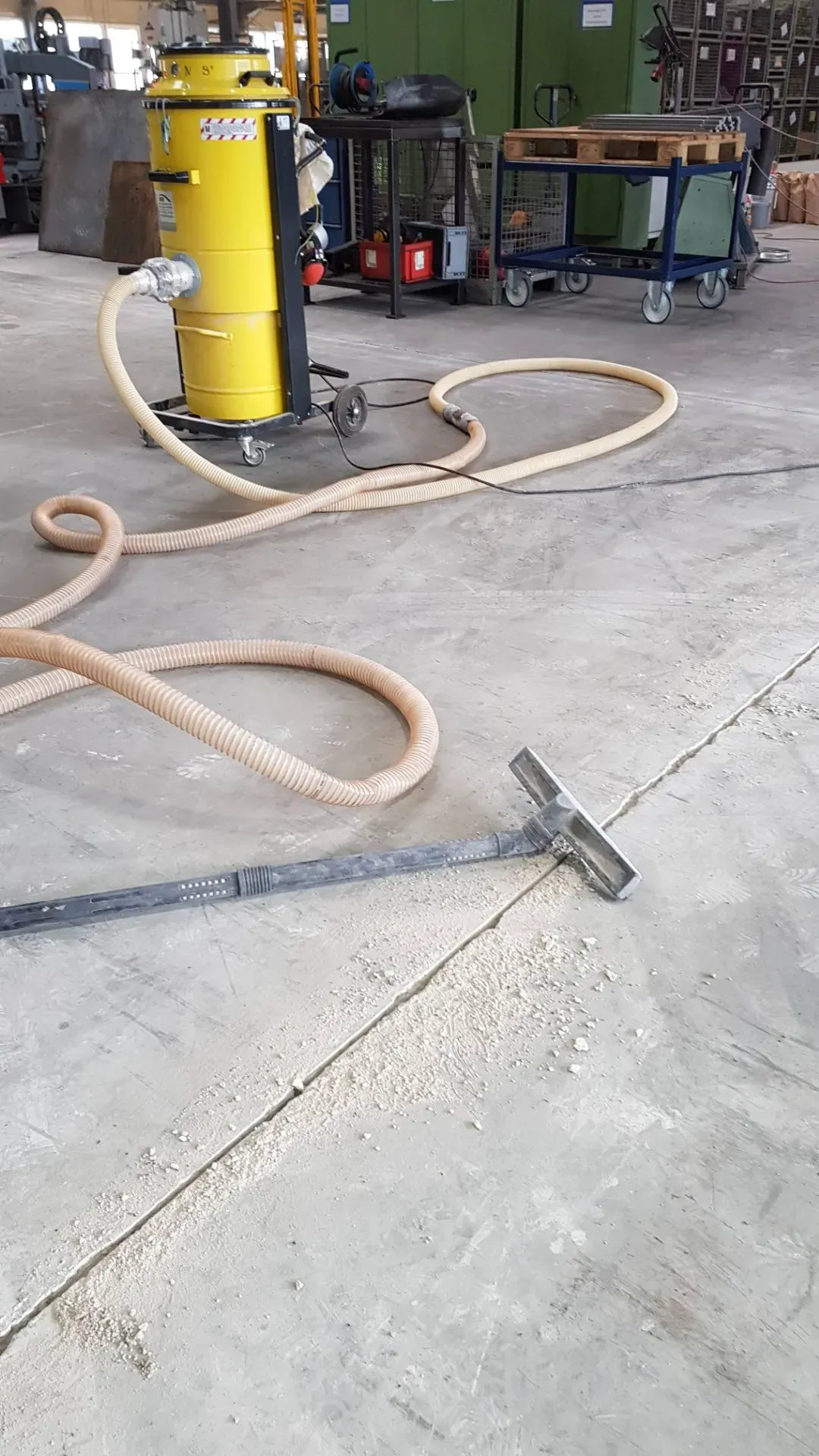 Risse_Fugen_verschliessen_3